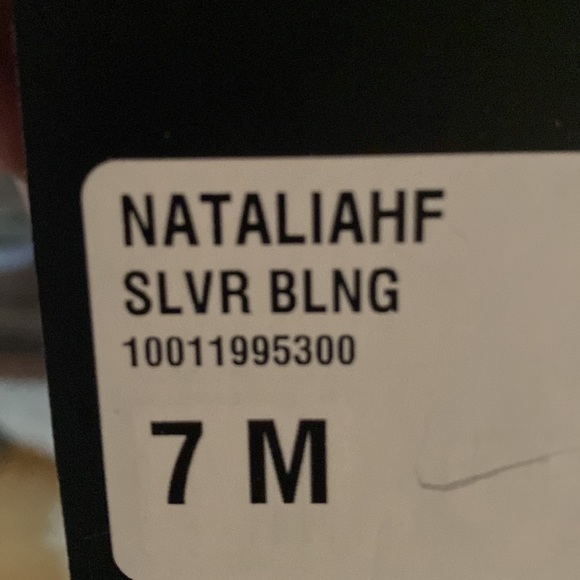 INC never worn / w box ..7 / fits like 71/2 - Picture 4 of 4